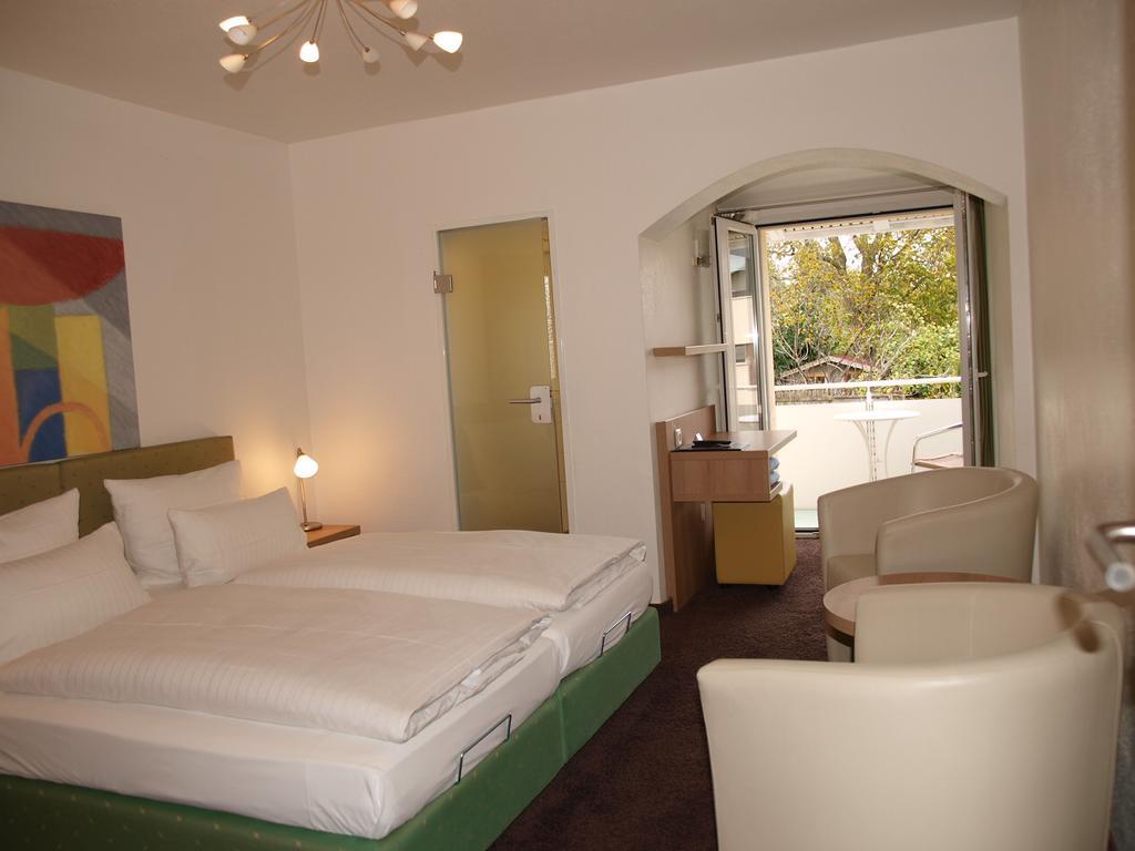 Hotel Alpenblick Garni Uberlingen Exterior foto